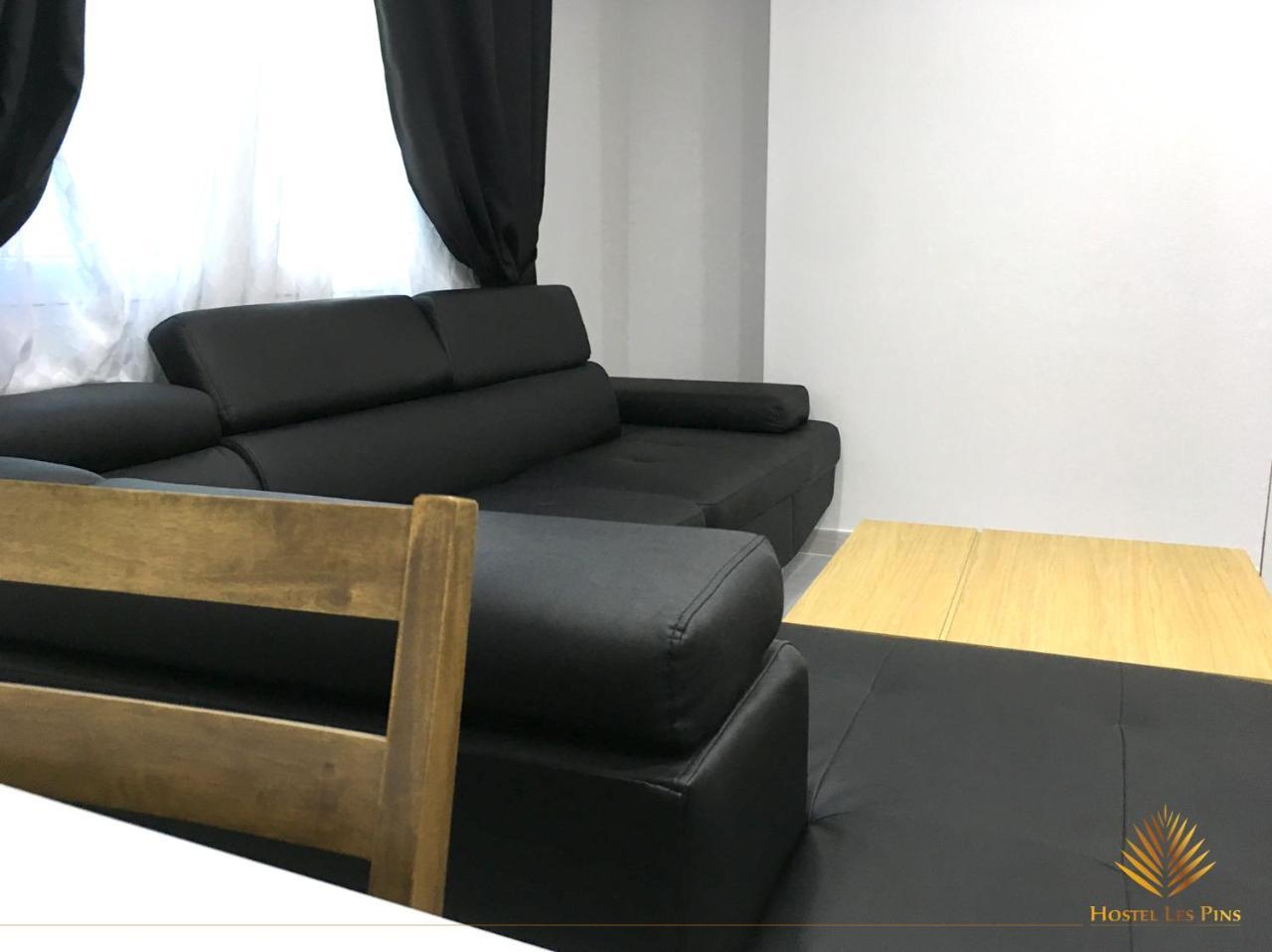 Hostel Les Pins Alger Екстериор снимка