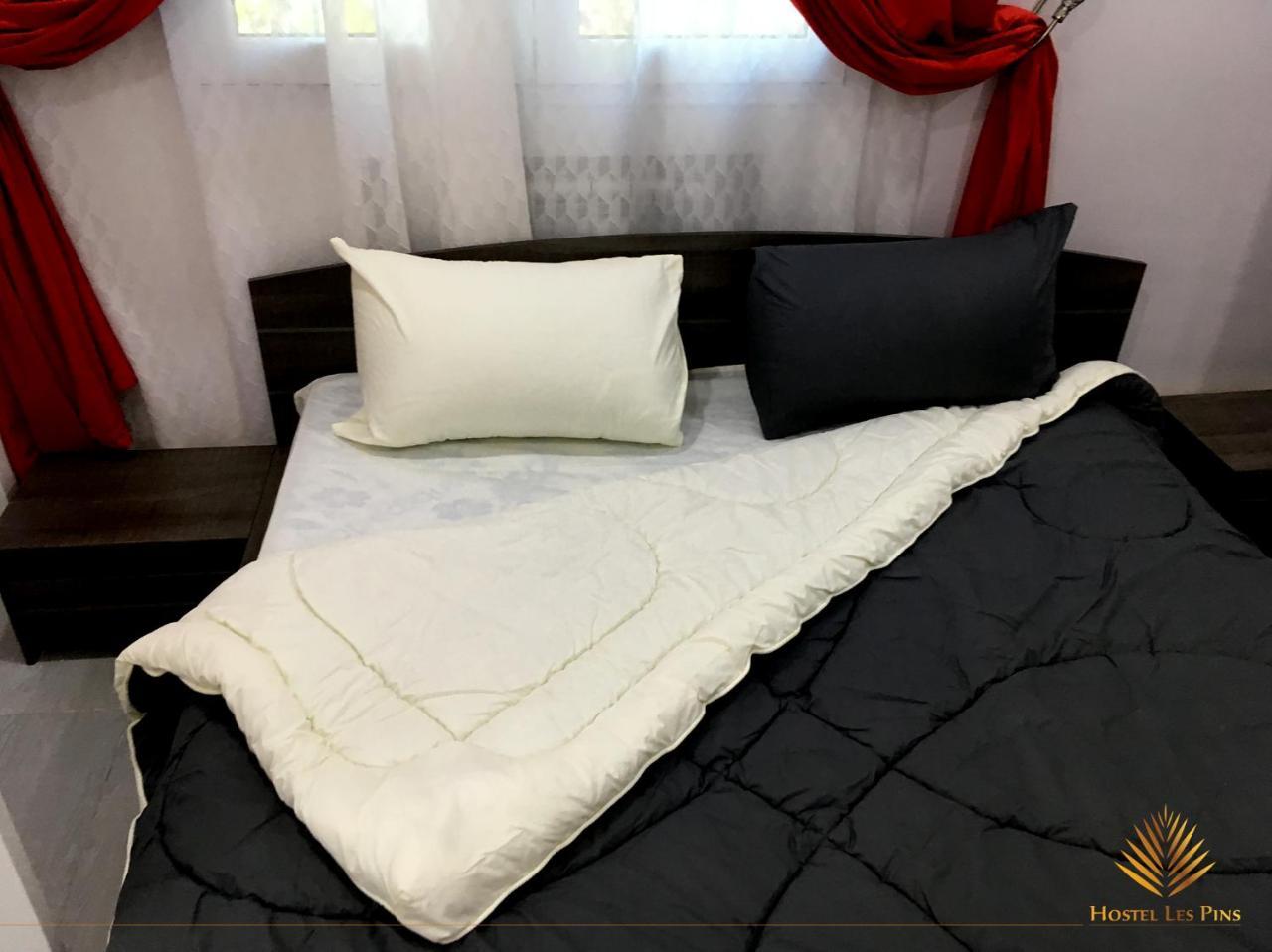 Hostel Les Pins Alger Екстериор снимка