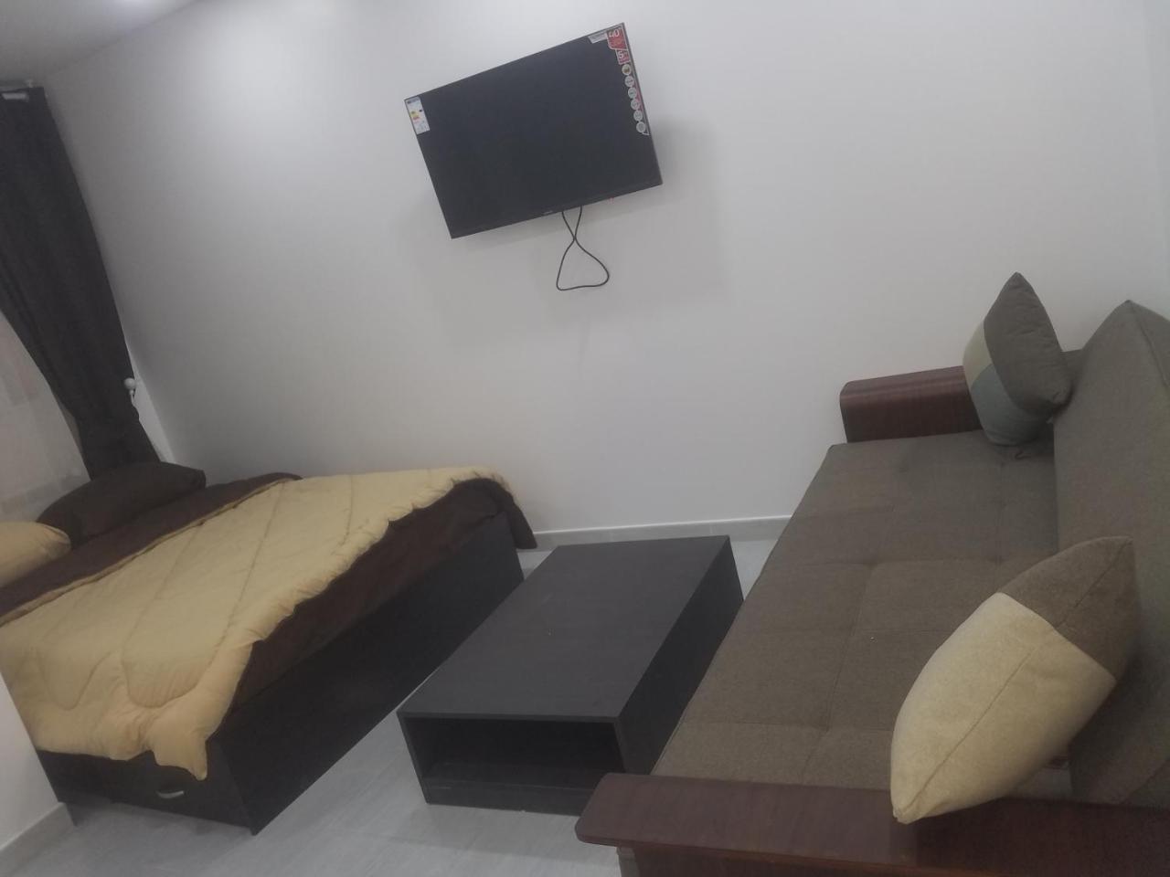 Hostel Les Pins Alger Екстериор снимка