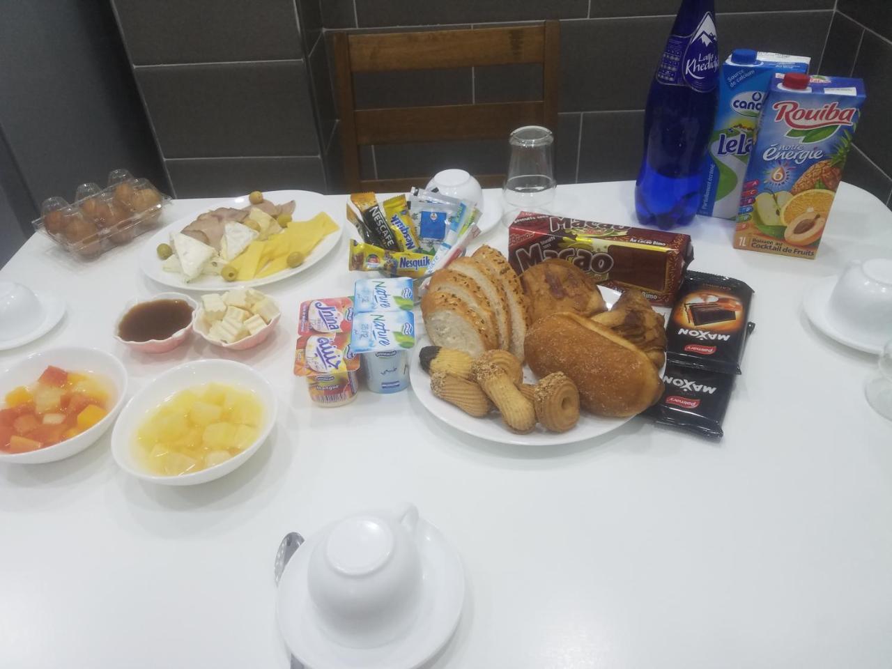 Hostel Les Pins Alger Екстериор снимка
