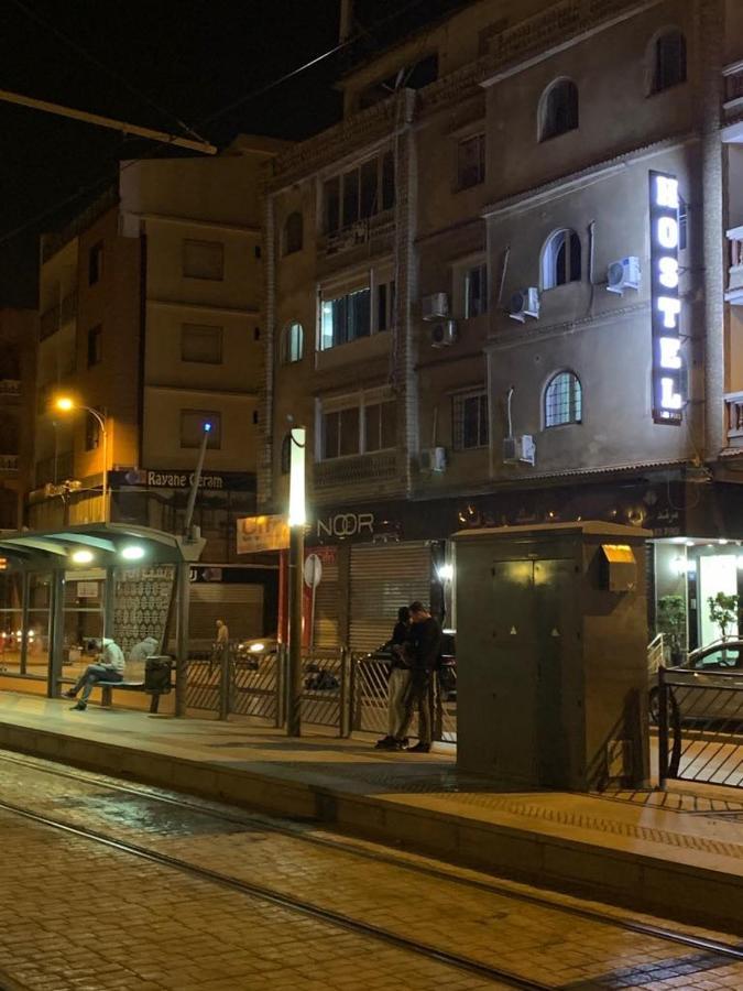 Hostel Les Pins Alger Екстериор снимка