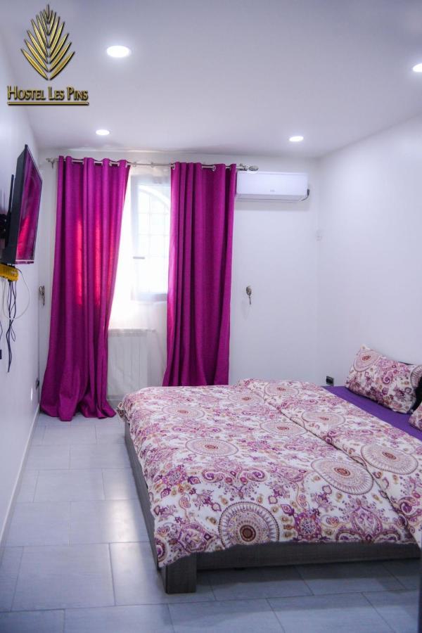 Hostel Les Pins Alger Екстериор снимка